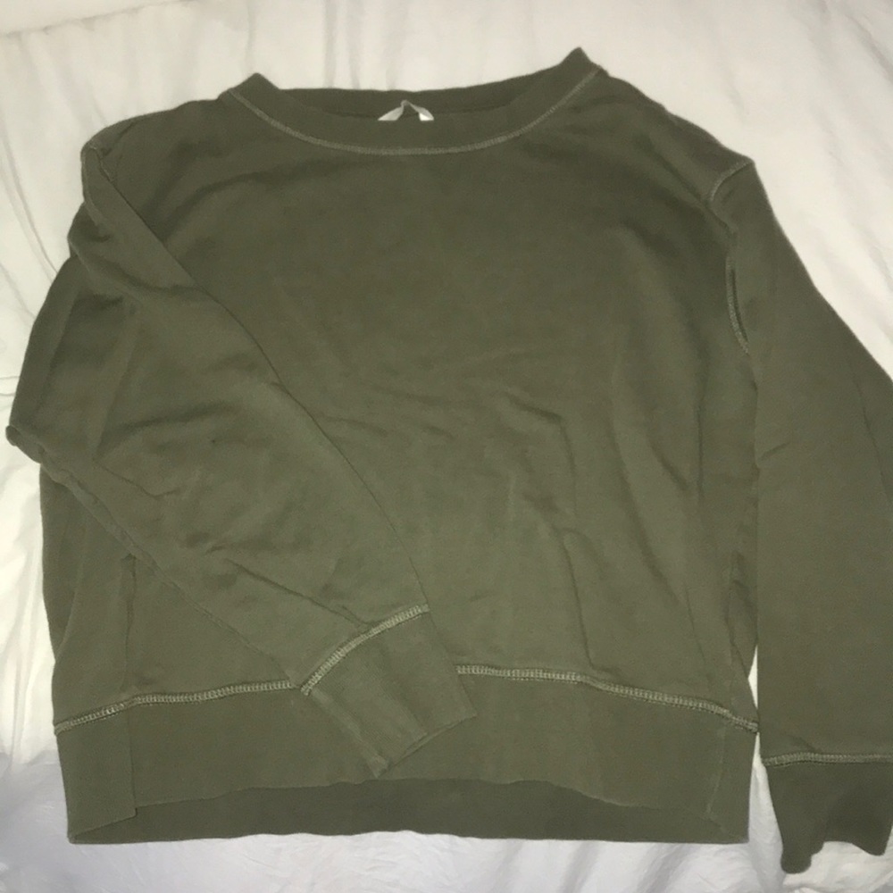 Green crew neck sweatshirt from H&M